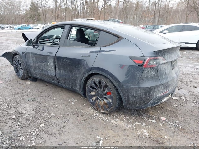2024 TESLA MODEL Y 7SAYGDEFXRA263999 Photo 2