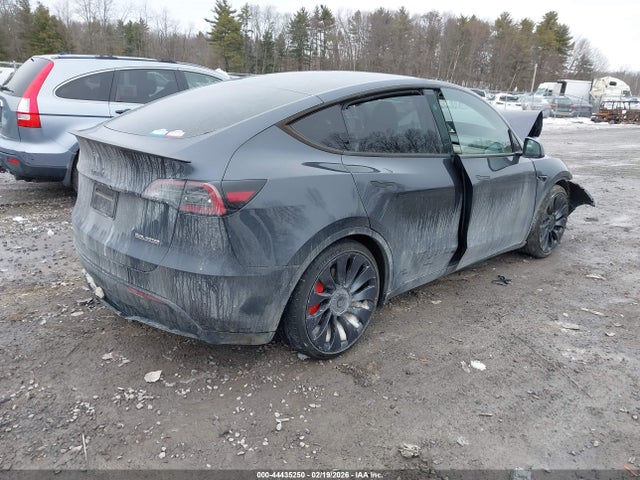 2024 TESLA MODEL Y 7SAYGDEFXRA263999 Photo 3
