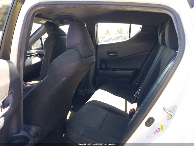 JTNKHMBX2K1026594 Toyota C-HR LE