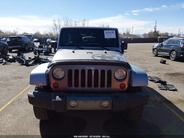 2013 Jeep Wrangler Unlimited Freedom Edition მანქანა იყიდება აუქციონზე, vin: 1C4BJWDG9DL580417, აუქციონის ნომერი: 44435280