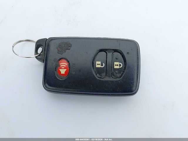 JTDZN3EU1EJ002069 Toyota Prius V Two