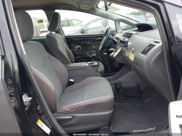 JTDZN3EU1EJ002069 Toyota Prius V Two
