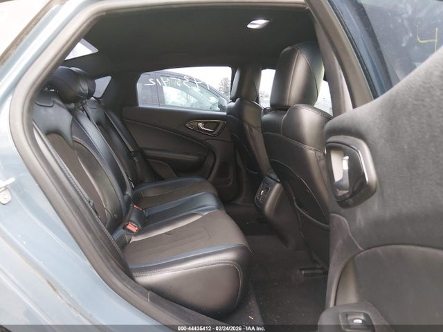Продажа на аукционе авто 2015 Chrysler 200 S, vin: 1C3CCCBB3FN639168, номер лота: 44435412