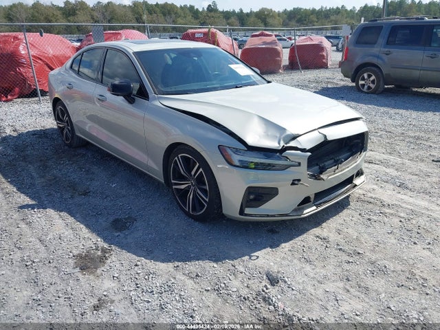 2019 VOLVO S60 7JR102FM4KG007121