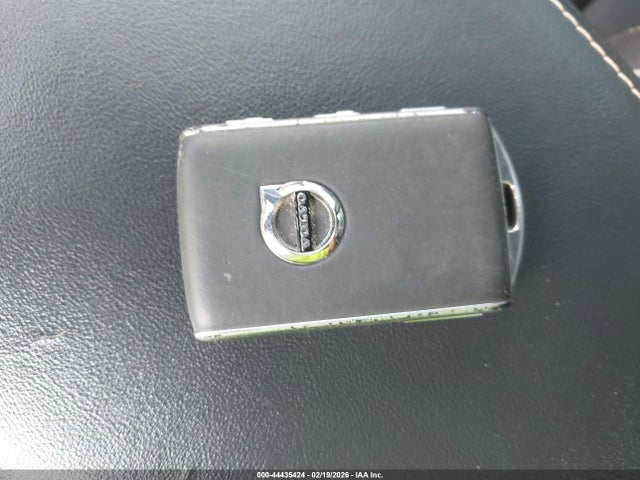 2019 VOLVO S60 7JR102FM4KG007121 Photo 10