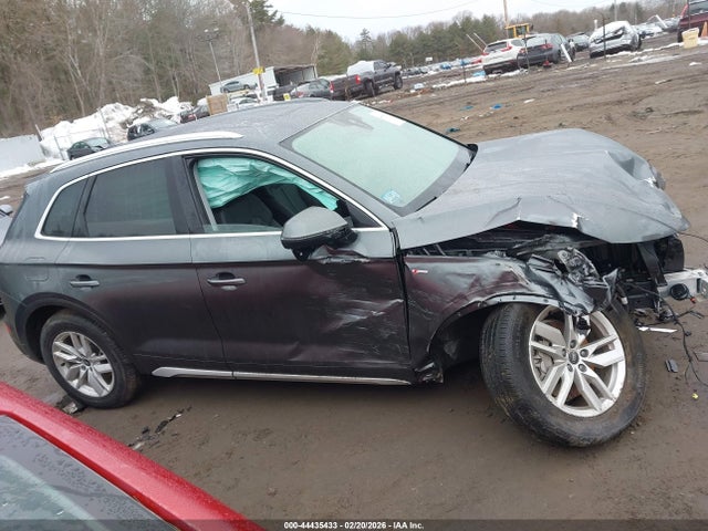 2024 Audi Q5 Premium 45 Tfsi S Line Quattro მანქანა იყიდება აუქციონზე, vin: WA1GAAFY8R2021365, აუქციონის ნომერი: 44435433