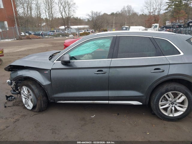 2024 Audi Q5 Premium 45 Tfsi S Line Quattro მანქანა იყიდება აუქციონზე, vin: WA1GAAFY8R2021365, აუქციონის ნომერი: 44435433