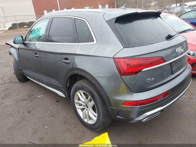 2024 AUDI Q5 WA1GAAFY8R2021365 Photo 2