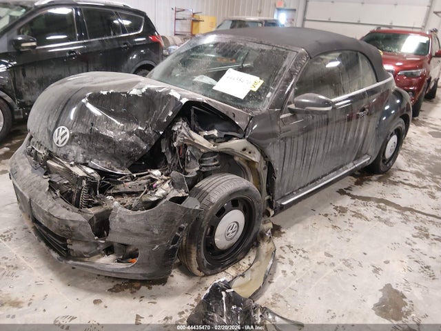 3VW507AT1GM809857 Volkswagen Beetle 1.8t S