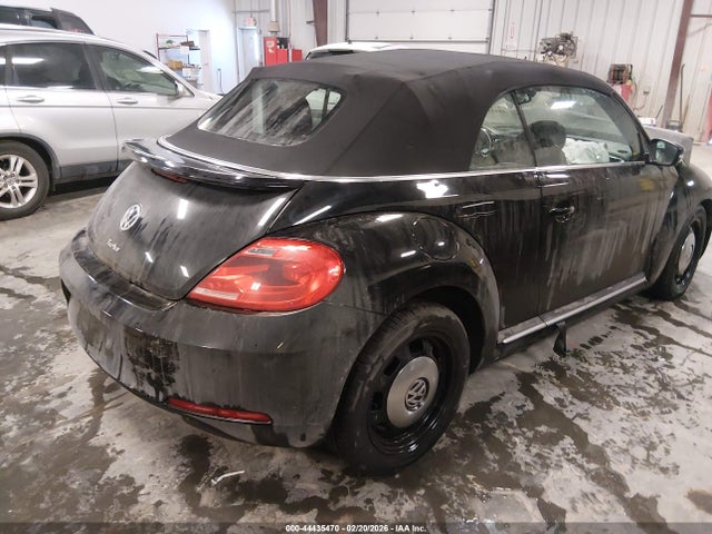 3VW507AT1GM809857 Volkswagen Beetle 1.8t S