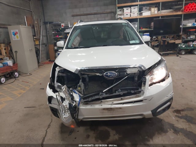 44435473 :رقم المزاد ، JF2SJAGC8HH811586 vin ، 2017 Subaru Forester 2.5i Premium مزاد بيع