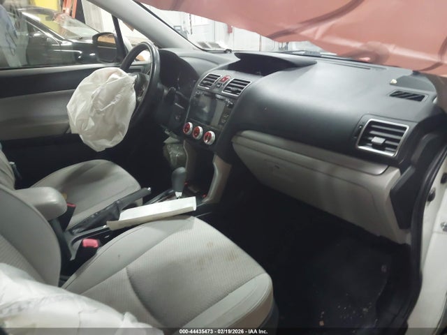 44435473 :رقم المزاد ، JF2SJAGC8HH811586 vin ، 2017 Subaru Forester 2.5i Premium مزاد بيع