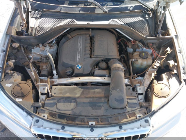 2017 BMW X5 5UXKR2C34H0X07189 Photo 9