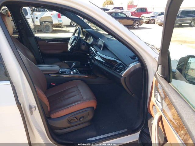 2017 BMW X5 5UXKR2C34H0X07189 Photo 4