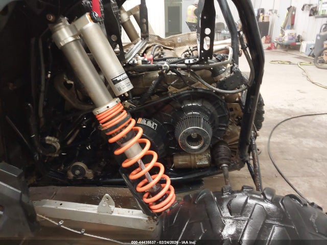 2021 POLARIS RZR 3NSNAE929MF578060 Photo 8