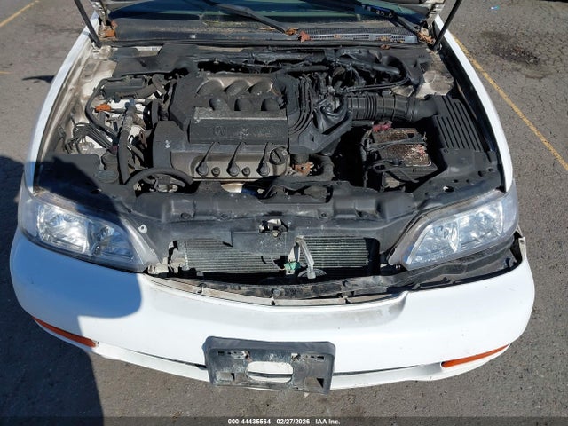 44435564 :رقم المزاد ، 19UYA2251XL001799 vin ، 1999 Acura Cl 3.0 مزاد بيع