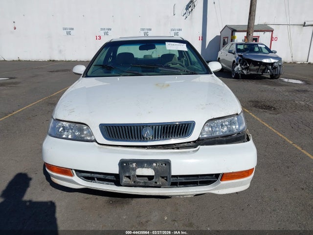 44435564 :رقم المزاد ، 19UYA2251XL001799 vin ، 1999 Acura Cl 3.0 مزاد بيع