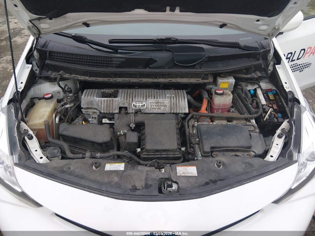 JTDZN3EU0GJ043831 Toyota Prius V Two