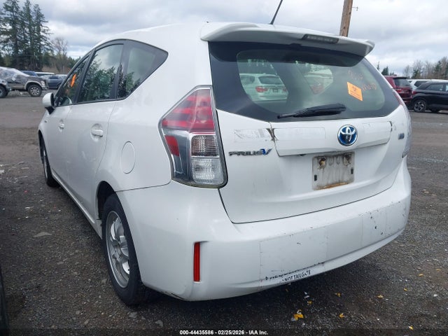 JTDZN3EU0GJ043831 Toyota Prius V Two
