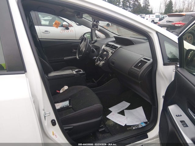 JTDZN3EU0GJ043831 Toyota Prius V Two