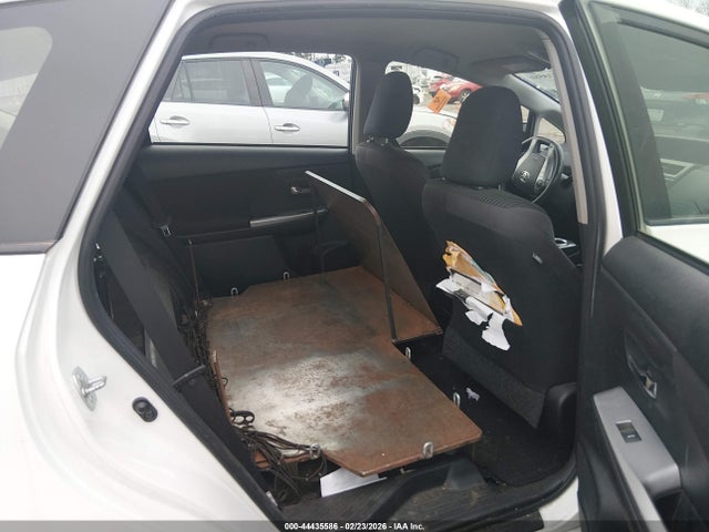 JTDZN3EU0GJ043831 Toyota Prius V Two