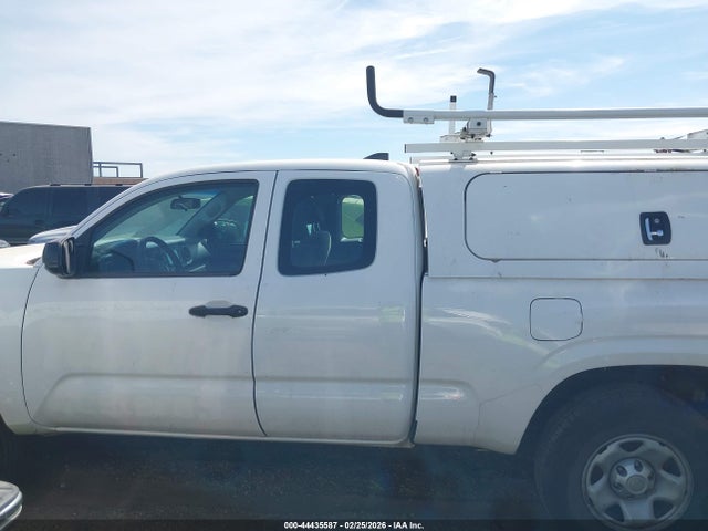 5TFRX5GN3HX082472 Toyota Tacoma Sr
