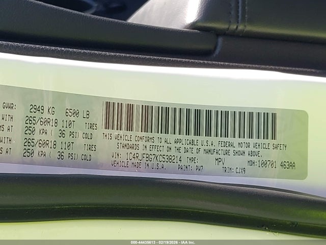 2019 JEEP GRAND CHEROKEE 1C4RJFBG7KC538214 Photo 8