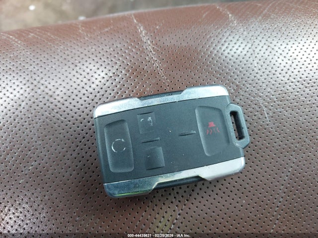 3GCUKTEC7GG138270 Chevrolet Silverado 1500 High Country