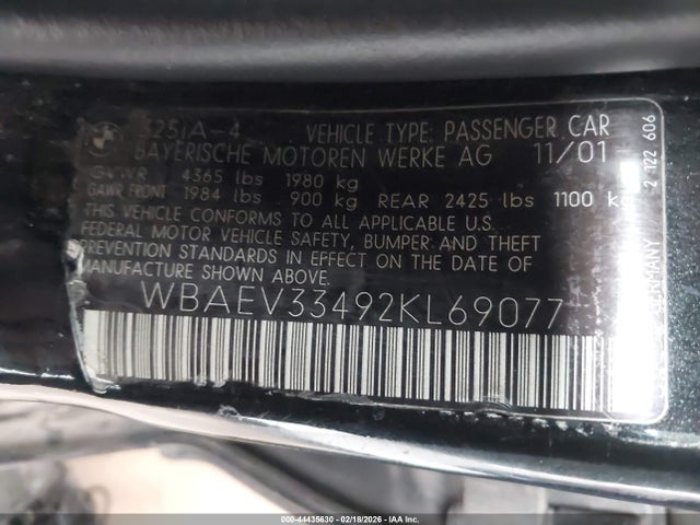 2002 Bmw 325i მანქანა იყიდება აუქციონზე, vin: WBAEV33492KL69077, აუქციონის ნომერი: 44435630