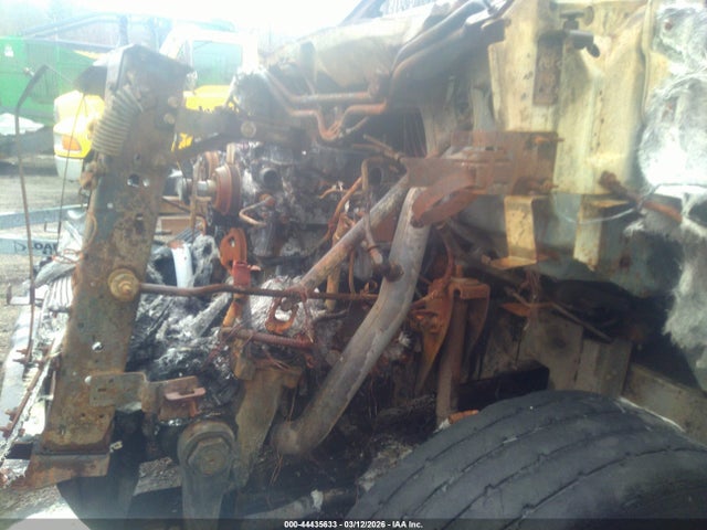 44435633 :رقم المزاد ، 1GDT8C4376F416690 vin ، 2006 Gmc Tc8500 Tandem مزاد بيع