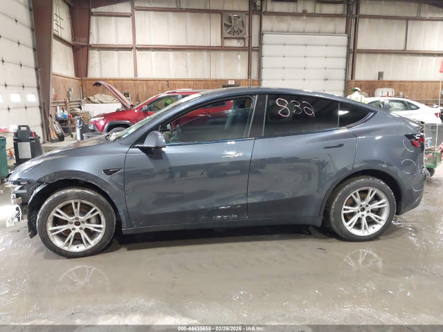 7SAYGDEE4PA074009 Tesla Model Y Awd/long Range Dual Motor All-wheel Drive