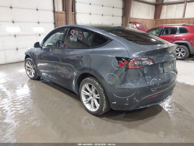 2023 TESLA MODEL Y 7SAYGDEE4PA074009 Photo 2