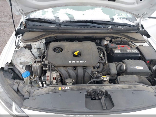 5NPD74LF8JH269145 Hyundai ELANTRA SE