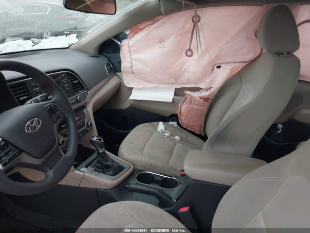 5NPD74LF8JH269145 Hyundai ELANTRA SE