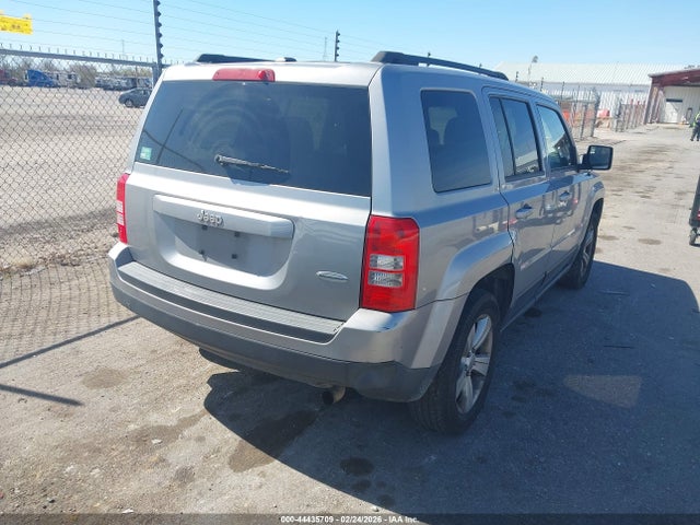 1C4NJPFA5GD599265 Jeep Patriot Latitude