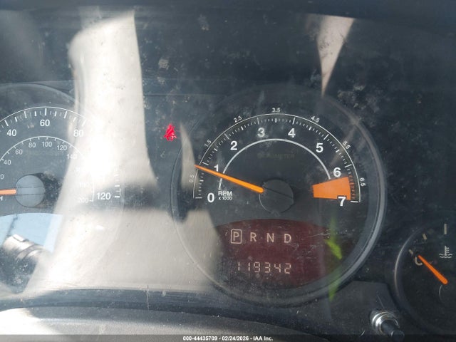 1C4NJPFA5GD599265 Jeep Patriot Latitude