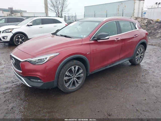 SJKCH5CR0HA017042 Infiniti Qx30 Premium