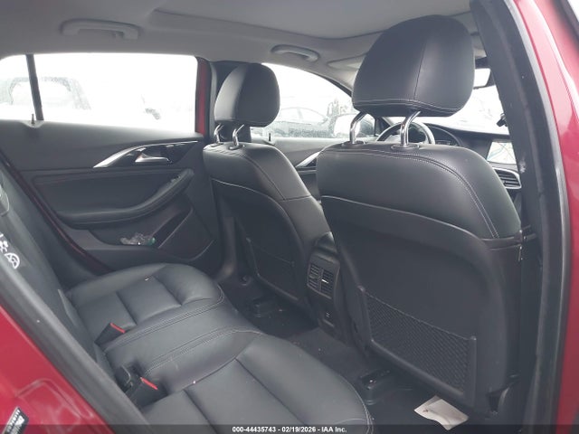 SJKCH5CR0HA017042 Infiniti Qx30 Premium
