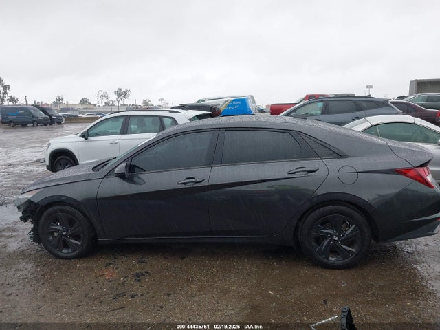 5NPLS4AG8MH043942 Hyundai ELANTRA SEL