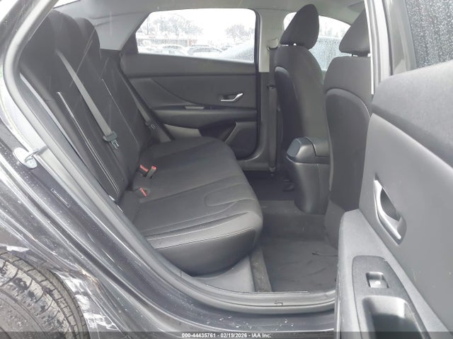 5NPLS4AG8MH043942 Hyundai ELANTRA SEL