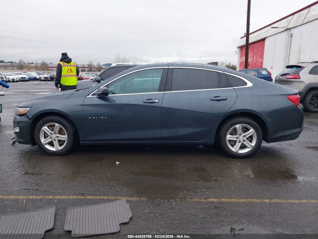 1G1ZC5ST9MF031648 Chevrolet Malibu Fwd 1fl