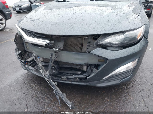 1G1ZC5ST9MF031648 Chevrolet Malibu Fwd 1fl