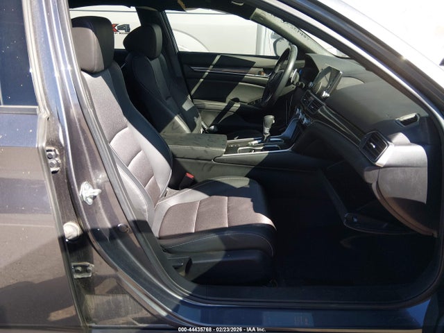 1HGCV1F39LA111118 Honda Accord Sport