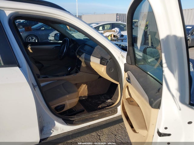WBAVM1C5XFVW58134 BMW X1 Sdrive28i