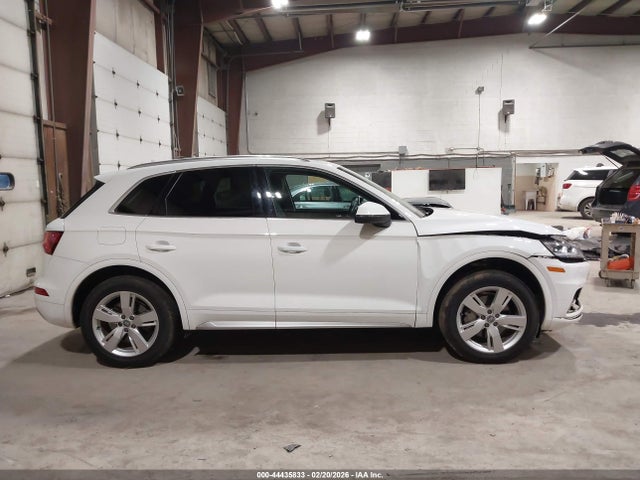 44435833 :رقم المزاد ، WA1BNAFY8J2153500 vin ، 2018 Audi Q5 2.0t Premium/2.0t Tech Premium مزاد بيع