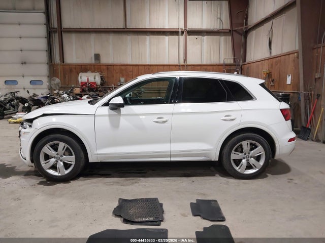 44435833 :رقم المزاد ، WA1BNAFY8J2153500 vin ، 2018 Audi Q5 2.0t Premium/2.0t Tech Premium مزاد بيع