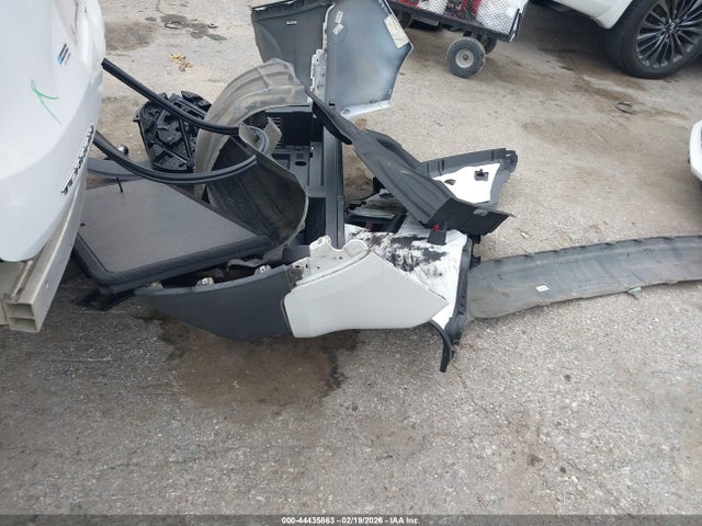 44435863 :رقم المزاد ، 3GKALPEV5LL255604 vin ، 2020 Gmc Terrain Fwd Slt مزاد بيع