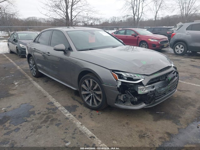 2022 AUDI A4 WAUBBAF47NN001740