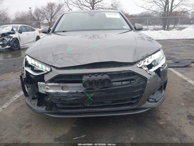 2022 AUDI A4 WAUBBAF47NN001740 Photo 5