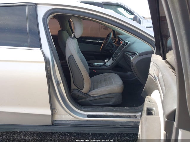 Продажа на аукционе авто 2014 Ford Fusion S, vin: 3FA6P0G73ER187577, номер лота: 44435871